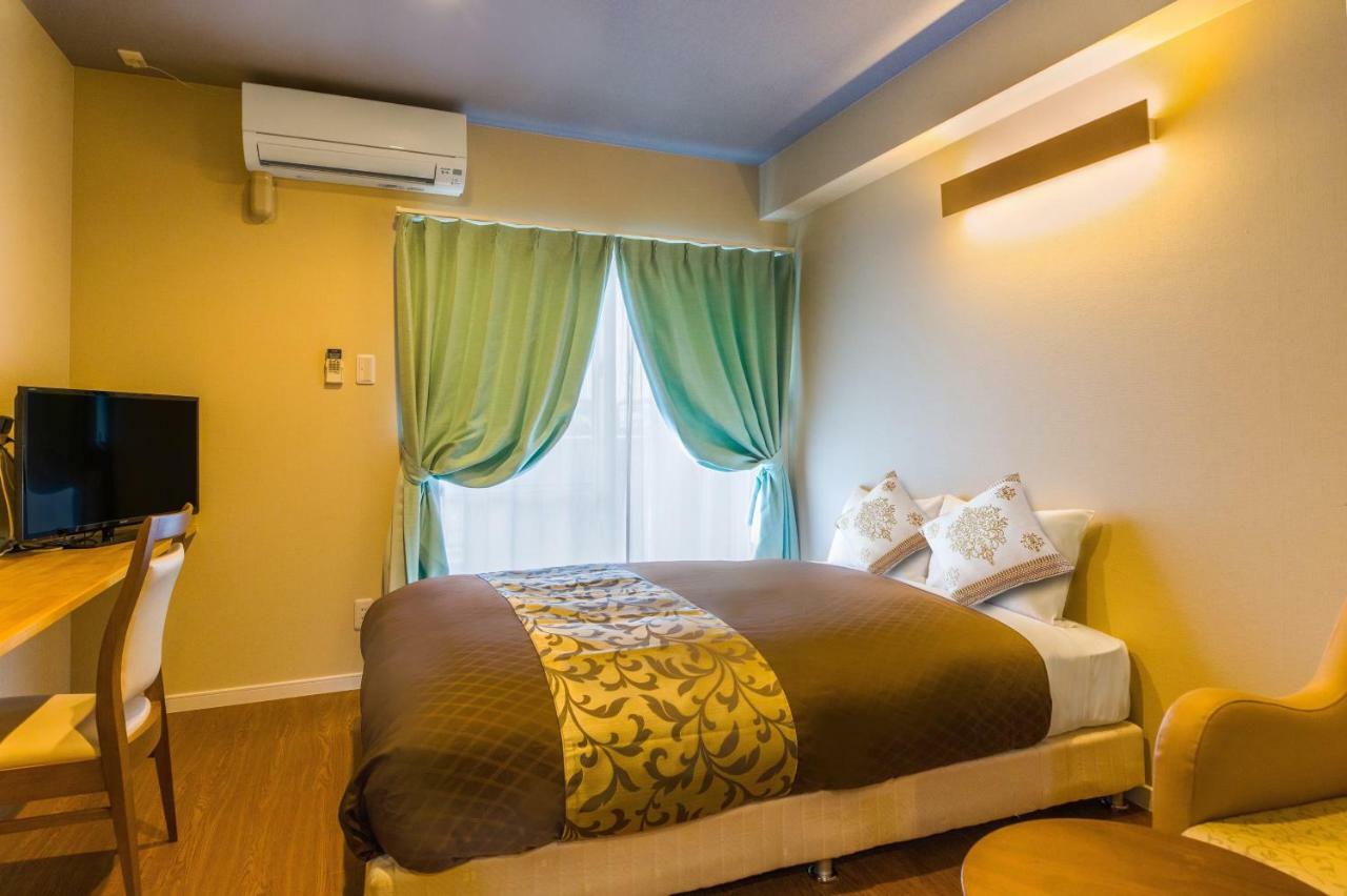 Mr. Kinjo In Shiozaki Aparthotel Itoman Εξωτερικό φωτογραφία